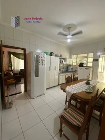 Casa Padrão para Venda em Vila Guilhermina Praia Grande-SP