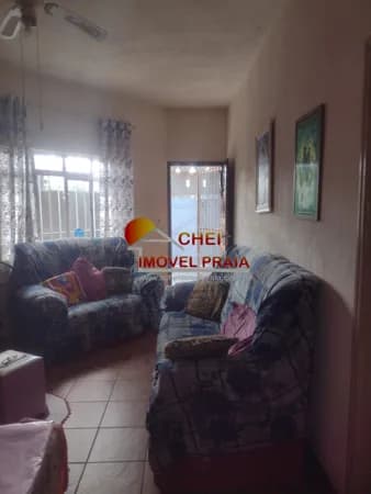 Casa geminada 250m da praia em Jardim Imperador
