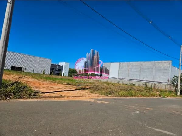 Terreno à venda