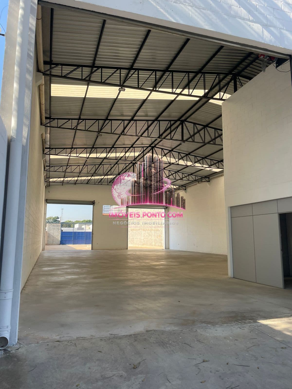 Barracão 600m² com Doca + Pátio 650m² disponível em Sumaré