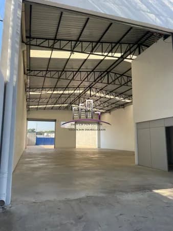 Barracão 600m² com Doca + Pátio 650m² disponível em Sumaré