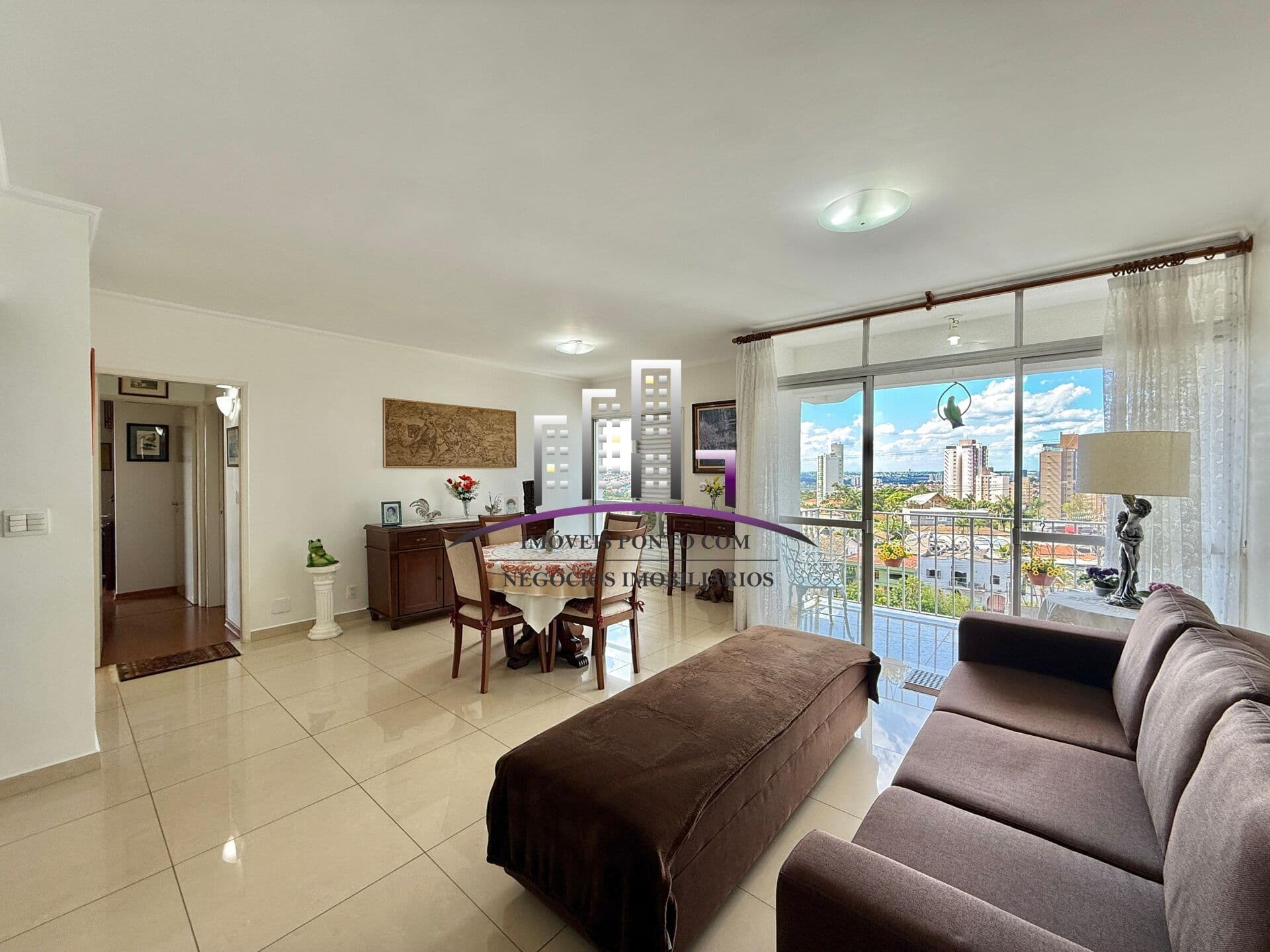 Apartamento Cobertura Duplex Reformada em Jardim das Paineiras, Campinas/SP