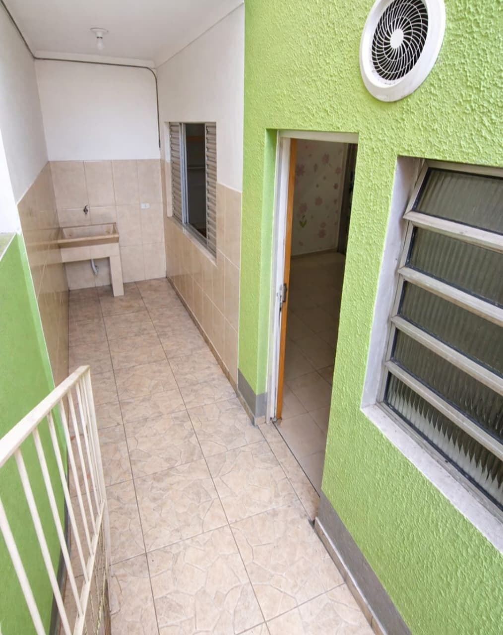 Alugo Casa 2 cômodos na Vila Nova Cachoeirinha