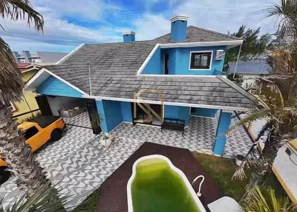 Sobrado próximo ao mar