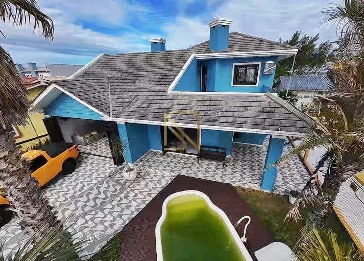Sobrado próximo ao mar
