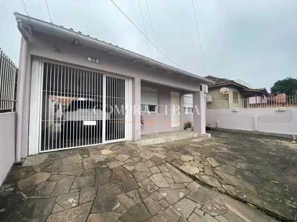 Casa em Cachoeirinha - Vila Monte Carlo