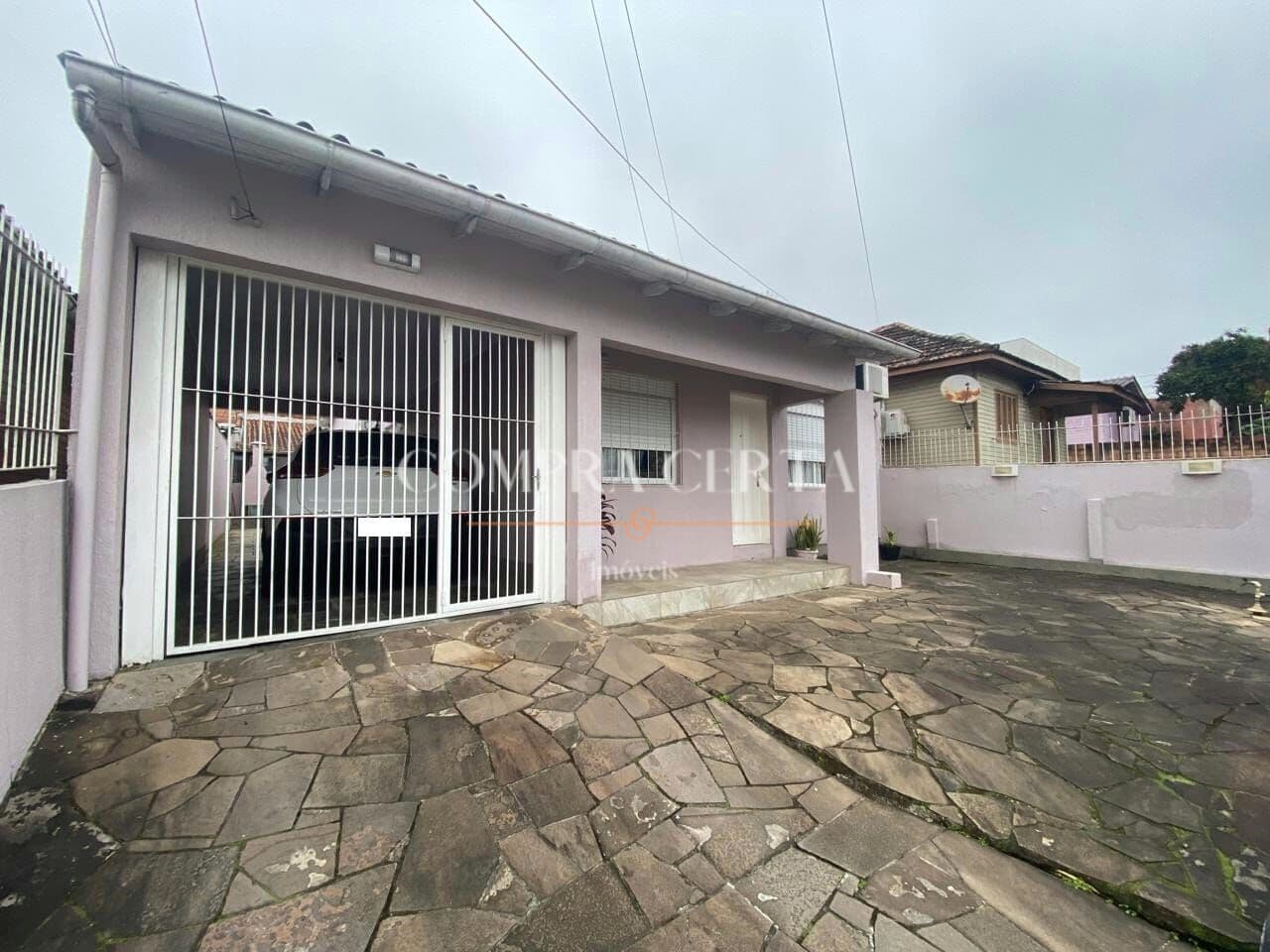 Casa em Cachoeirinha - Vila Monte Carlo