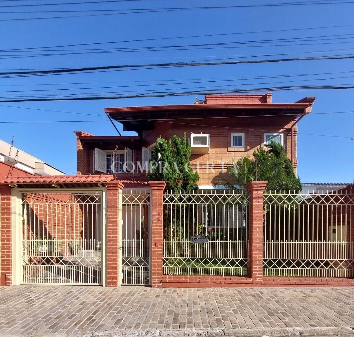 Sobrado em Cachoeirinha - Vila Cachoeirinha