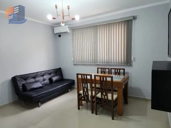 Apartamento Térreo Reformado a 200 metros do Mar!