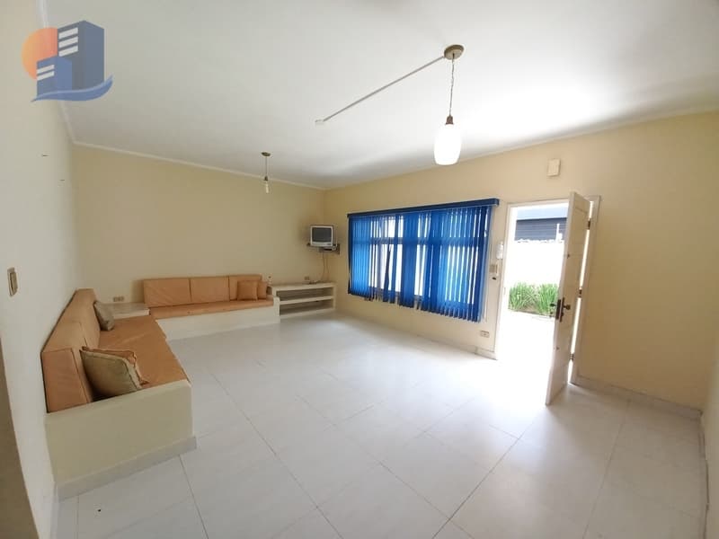 Casa em Condomínio Frente ao Mar!