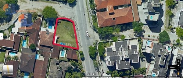Terreno de esquina bem Localizado Praia da Enseada Guarujá!