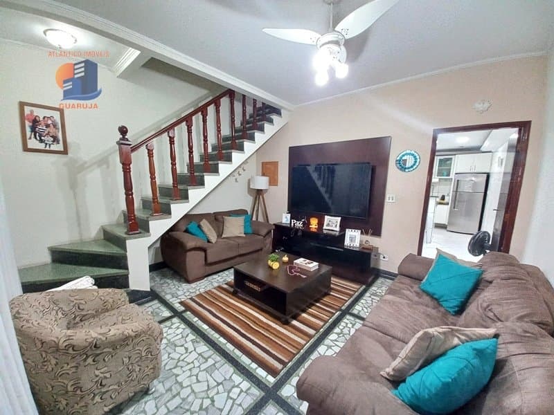 Casa Ampla no Centro de Vicente de Carvalho Guarujá.