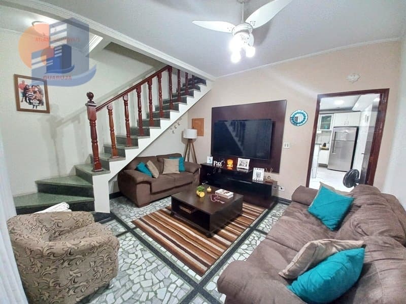 Casa Ampla no Centro de Vicente de Carvalho Guarujá.