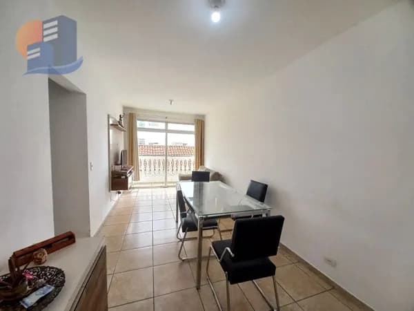 Apartamento com Boa localização na Enseada Guarujá.
