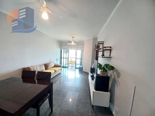 Amplo Apartamento Mobiliado e Decorado Apenas 150 Metros da Praia Enseada