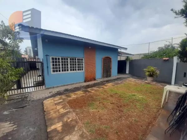 Casa Térrea à Venda no Portal Guarujá - Conforto, Espaço e Estilo para Sua Família