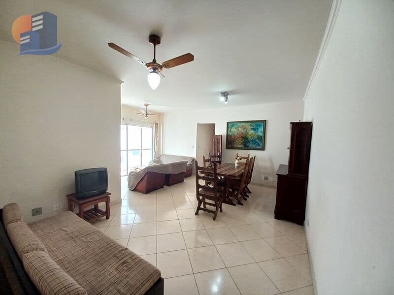 Amplo Apartamento 350 metros do Mar!