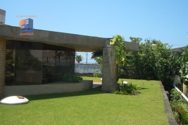 Casa Padrão para Venda em Praia da Enseada Guarujá-SP