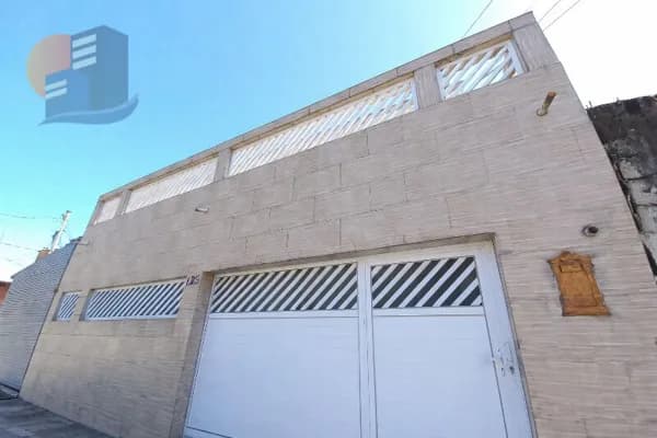 ✨ Sobrado Reformado com Terraço – Conforto e Excelente Localização! ✨