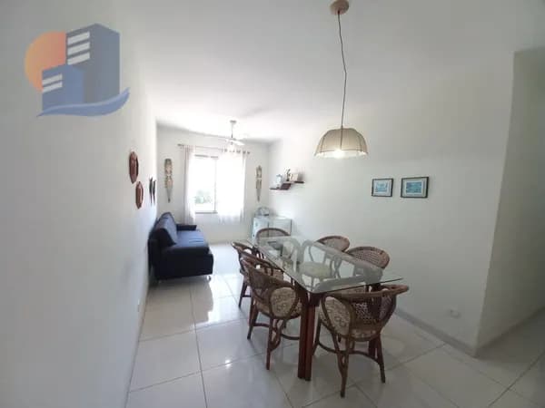 Apartamento 02 Dormitórios/02 Banheiros Prédio com Portaria 24hs.