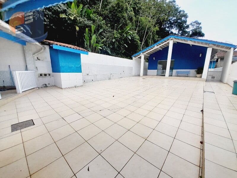 Casa na Praia do Guaiuba com Vista ao Verde!