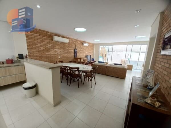 CASA EM CONDOMÍNIO Á VENDA NA PRAIA DA ENSEADA