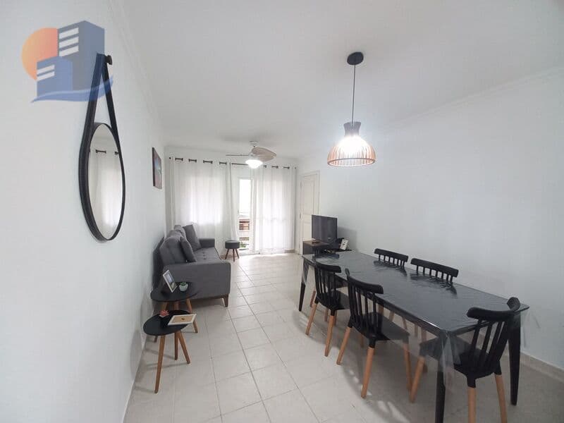 Prédio com Lazer / 02 Vagas de Garagem Lado Praia.