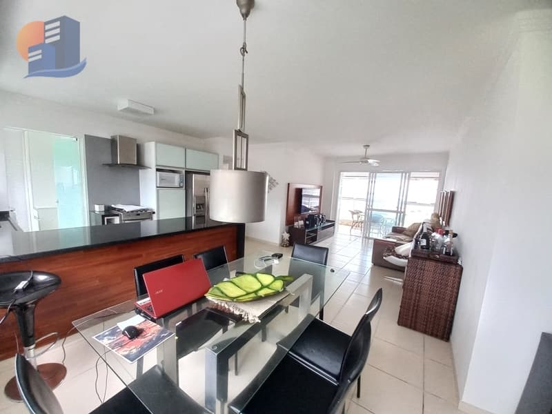 Amplo terraço Gourmet c/Vista ao Mar!