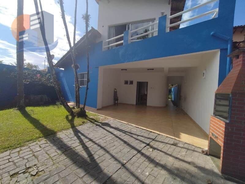 Casa Duplex com 120 m² de área construída, Lado Praia!