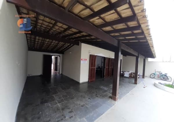 Casa Padrão para Venda em Praia da Enseada Guarujá-SP
