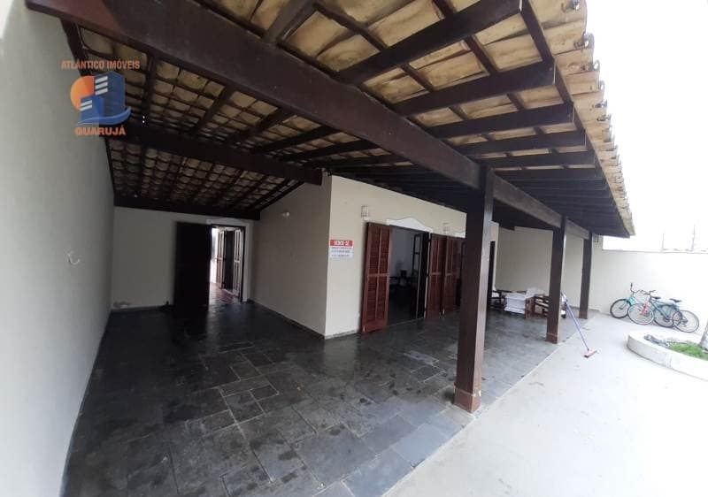 Casa Padrão para Venda em Praia da Enseada Guarujá-SP