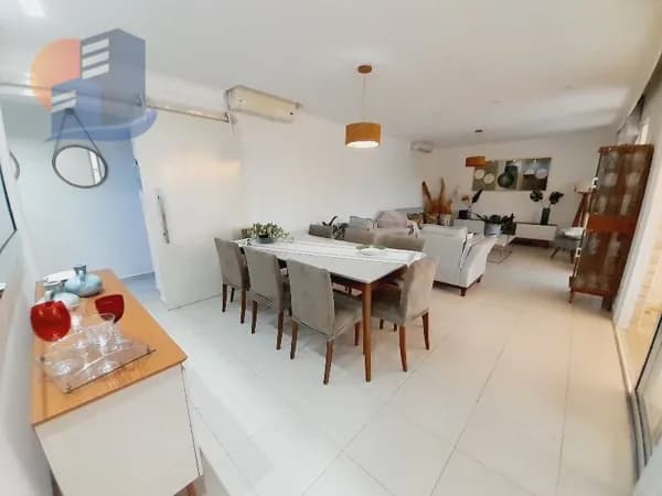 Amplo Apartamento na Praia de Tortugas - Enseada - Vista para Mar Guarujá