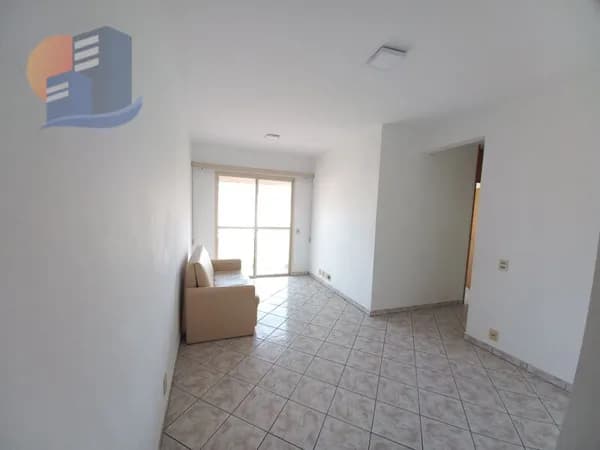 Apartamento 02 Quartos Boa localização na Enseada.