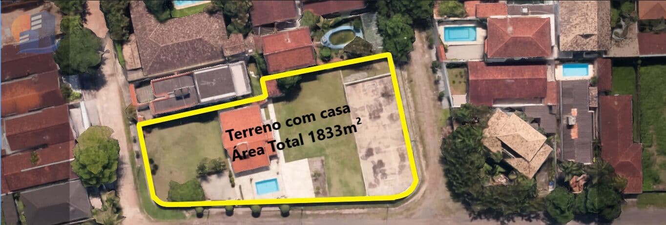 Imperdível!Terreno amplo c/casa, próximo ao Mar na Praia da Enseada.