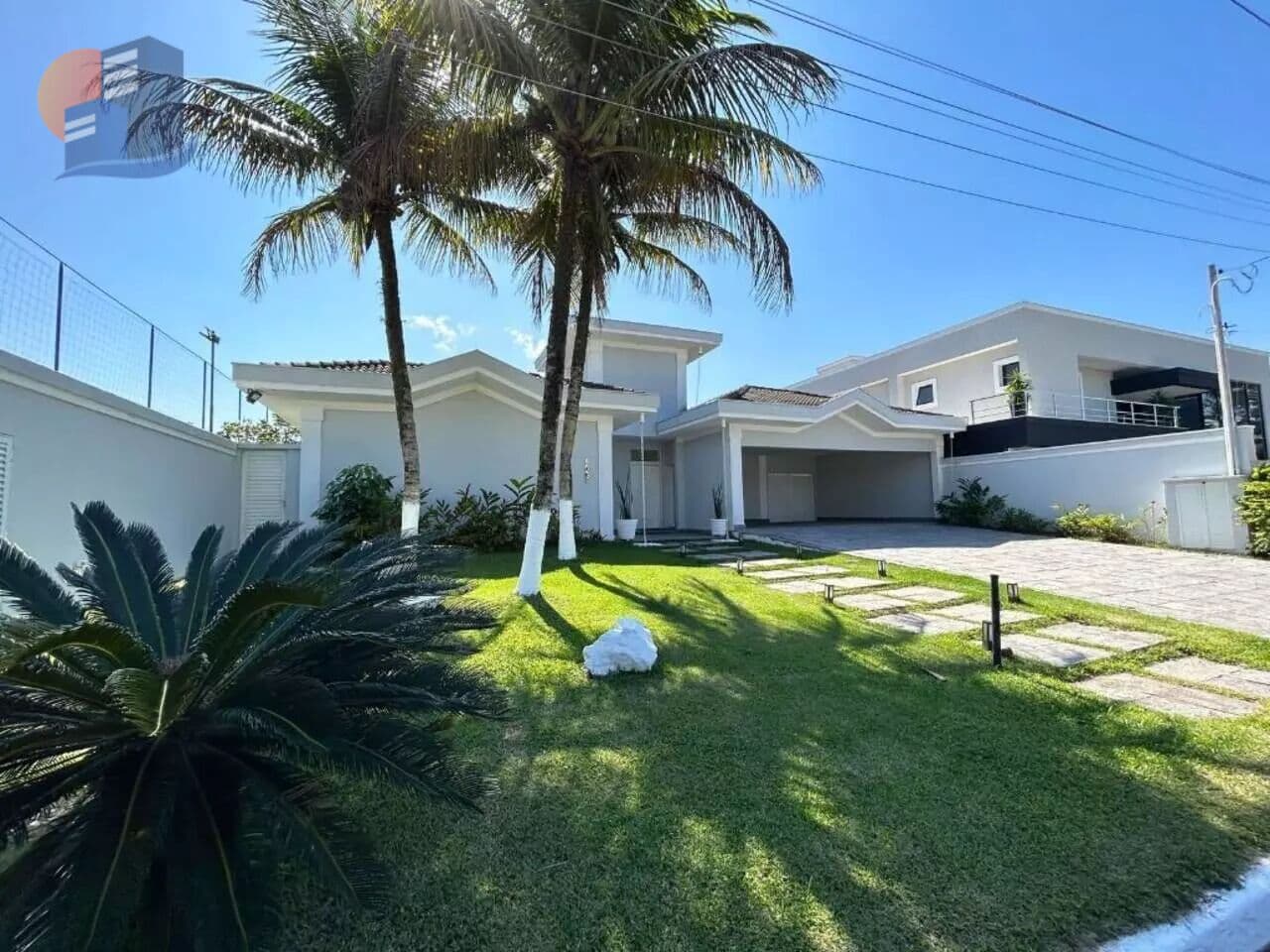 MANSÃO ACAPULCO Á VENDA GUARUJÁ