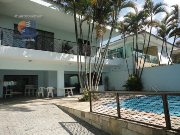 Casa Padrão para Venda em Praia da Enseada Guarujá-SP