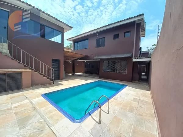 Casa Sobrado com Piscina e Churrasqueira - Praia da Enseada Guarujá