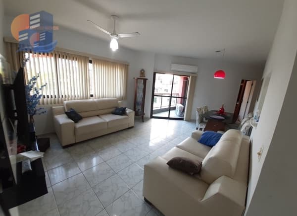 Amplo Apartamento Localizado a 300 Metros da Praia