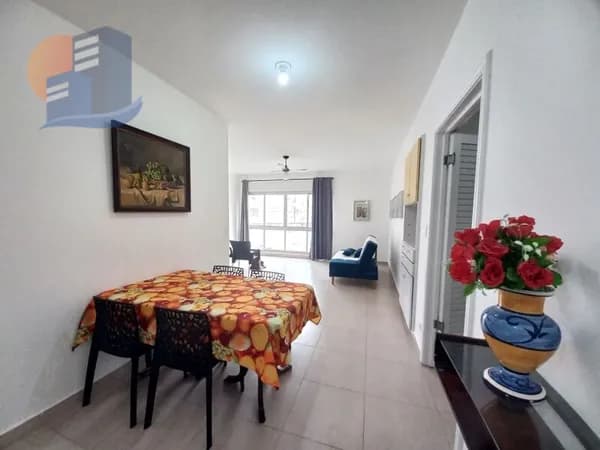 Ótima localização à 250 metros do Mar!