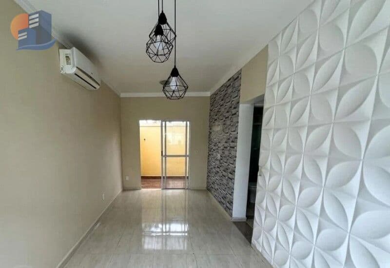 Casa em Vilagio Próximo a Rua Acre Enseada Guarujá!