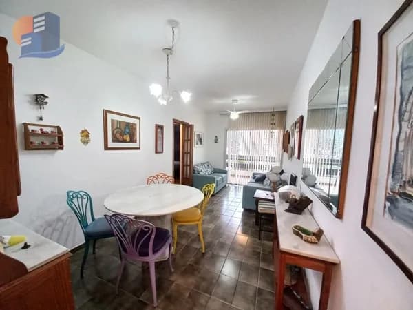 Apto de Frente com ampla sacada Região dos Restaurantes!