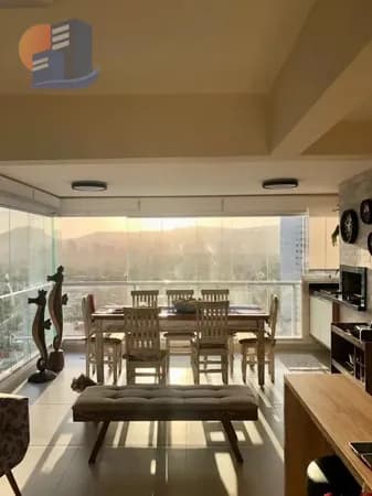 Condomínio de Clube a 400 Metros da Praia da Enseada Guarujá.