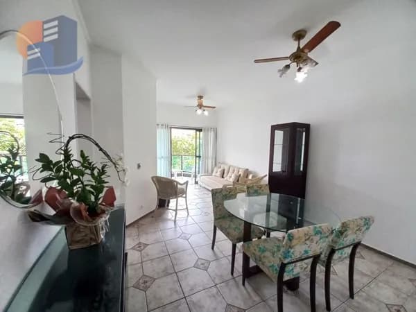 Amplo Apartamento Apenas 150 Metros da Praia Enseada