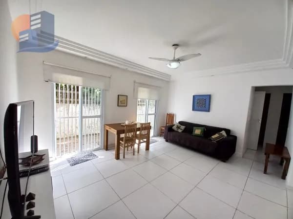 OPORTUNIDADE/200 Metros do Mar/APARTAMENTO C/QUINTAL!