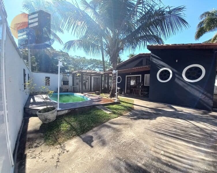 Oportunidade Imperdível no Paraíso! Casa à venda na Praia do Guaiúba – Guarujá/SP