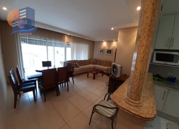 Amplo Apartamento com 03 Dormitórios, 300 metros da Praia