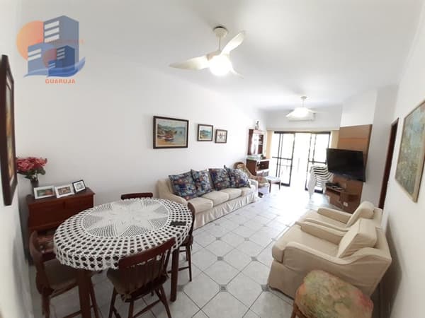 Amplo Apartamento Apenas 150 Metros da Praia Enseada