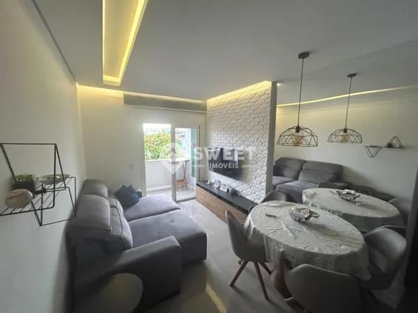Apartamento com garagem/churrasqueira
