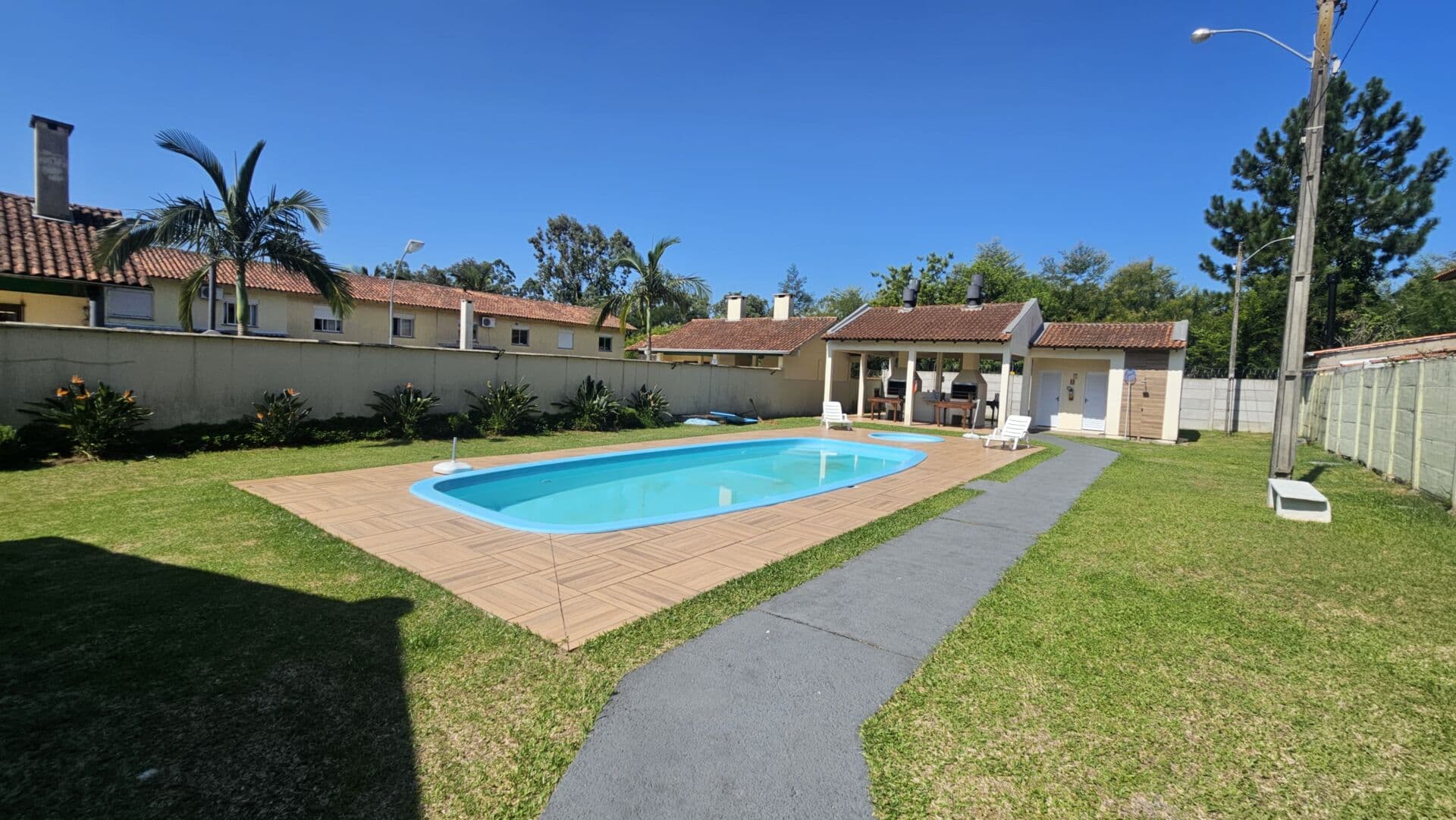 Sobrado em condomínio fechado