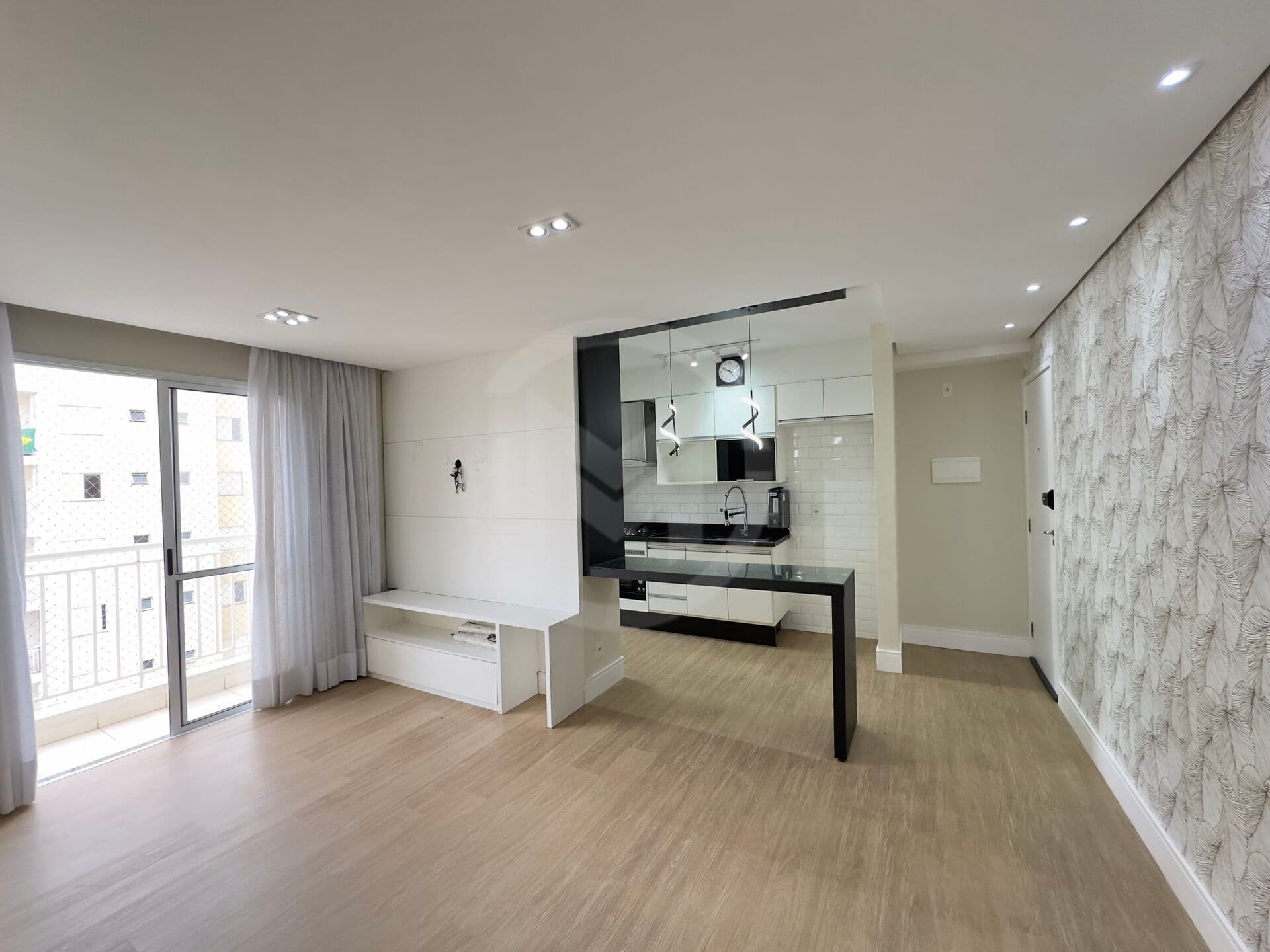 Apartamento à venda com 2 dormitórios | 1 suíte | 2 Banheiros | 1 vaga